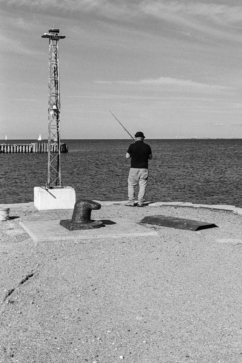 Langeland Series 01 RevueSC4 IlfordHP5plus D76 Can 005