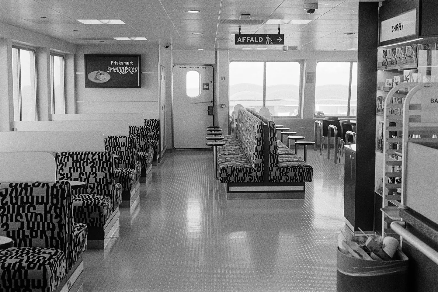 Langeland Series 01 RevueSC4 IlfordHP5plus D76 Can 005