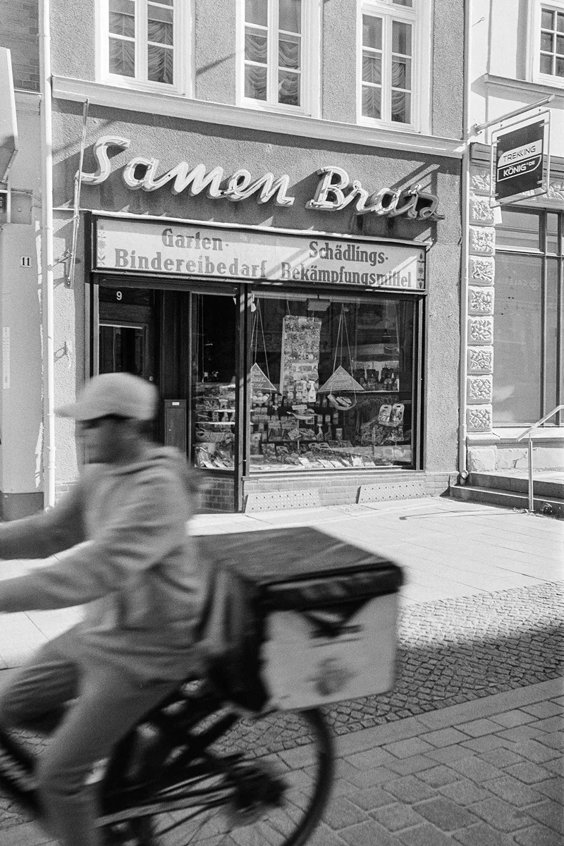 Wismar Exa1b Kentmere200 D76 Can 003