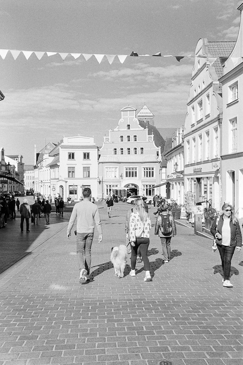 Wismar Exa1b Kentmere200 D76 Can 003